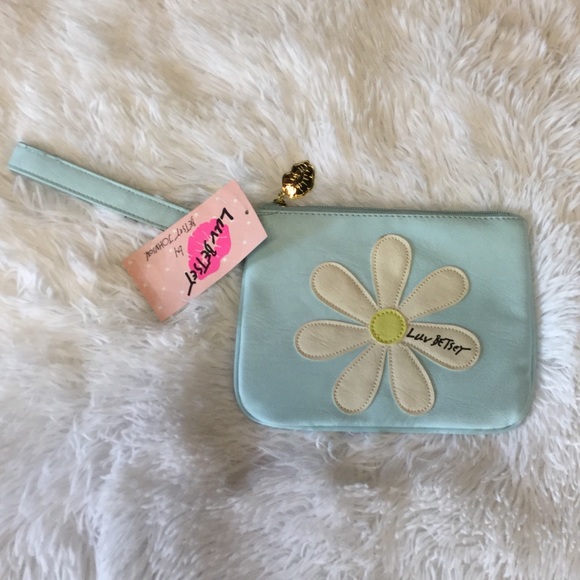 NWT Betsey Johnson Blue Daisy Wristlet - Picture 2 of 5
